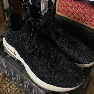 LeBron XV Lows (Black & Gold)
